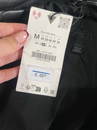 Chaqueta de cuero negra