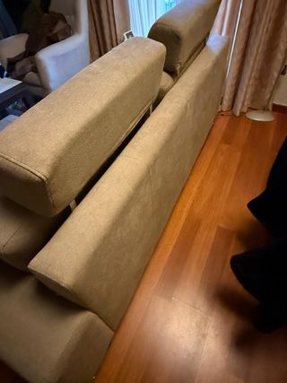 Sofá 3 plazas beige/gris con reposacabezas