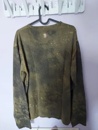 Camiseta verde militar XL con escudo