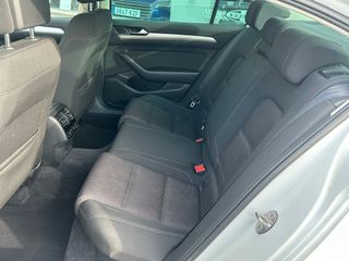 Volkswagen Passat R-LINE 2.0 TDI DSG 150