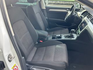 Volkswagen Passat R-LINE 2.0 TDI DSG 150