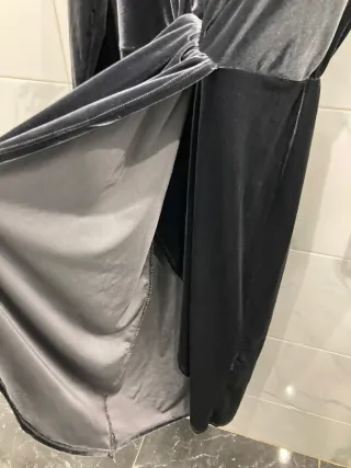 Vestido Terciopelo Gris Manga Larga