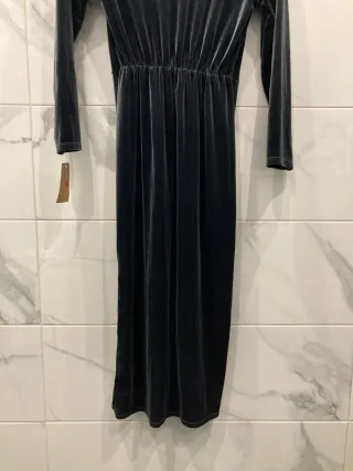 Vestido Terciopelo Gris Manga Larga