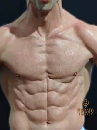 Figura de Cristiano Ronaldo pintada a mano.