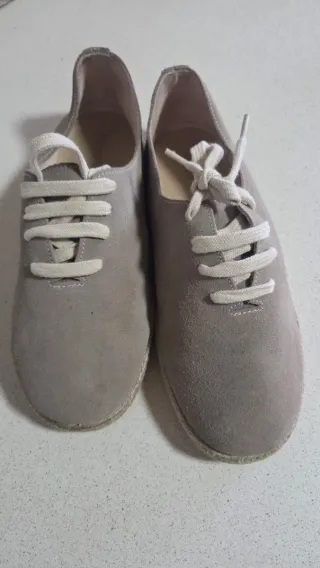 Zapatillas Pisamonas Beige Comunión niño