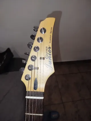 Guitarra Eléctrica Crafter Junior