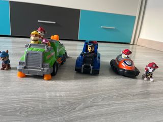 3 Coches Patrulla Canina con 7 Figuras