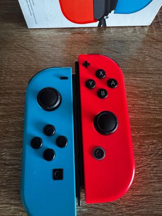Pack carlos Switch Pro Controller y Joy-Cons