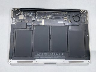 MacBook Air A1466 Grigio Argento