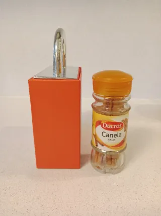 Caja UNO de 50 vacía