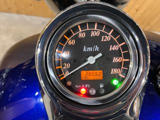 Suzuki Intruder C800