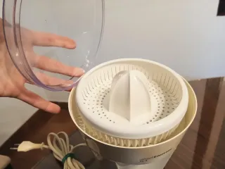 Exprimidor Eléctrico Taurus TC4