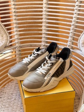 Fendi Flow Sneakers Grises y Multicolor