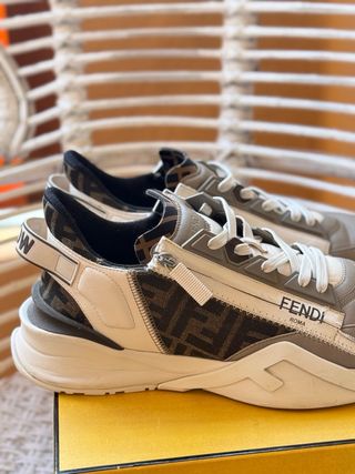 Fendi Flow Sneakers Grises y Multicolor