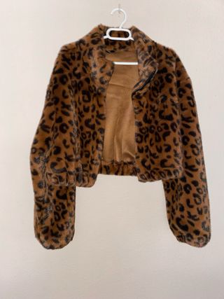 Chaqueta pelo leopardo