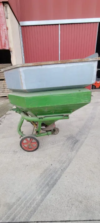 Abonadora Amazone ZA-F 1004