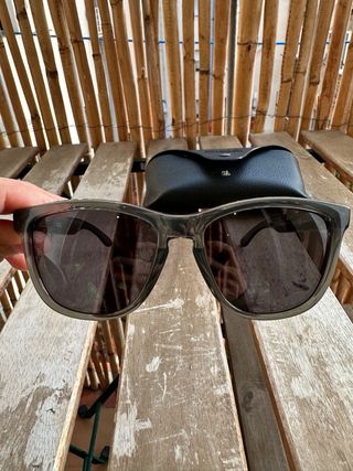 Gafas de sol Hawkers grises y negras