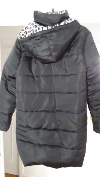 Cazadora acolchada mujer  sin uso en buen estado