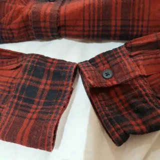 Camisa Quiksilver cuadros roja y negra