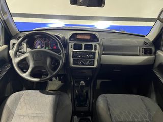 Mitsubishi Montero 2001