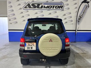 Mitsubishi Montero 2001