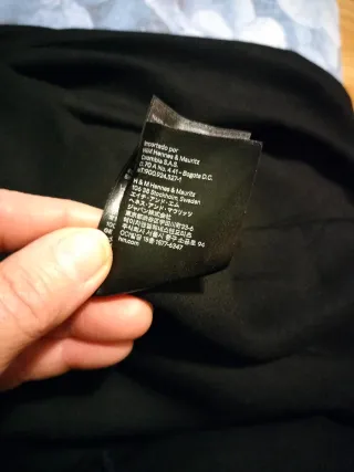 Abitino nero con dettagli cut-out