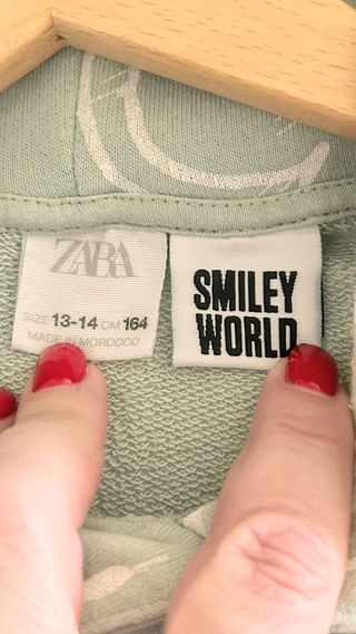 Sudadera Zara Smiley World. Regalo pantalón.