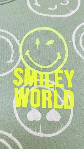 Sudadera Zara Smiley World. Regalo pantalón.
