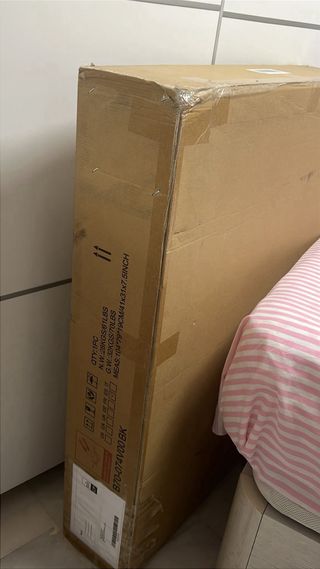 Puerta corredera de cristal y metal