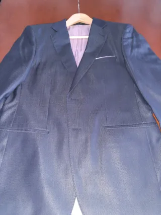 Traje Zara Lana y Seda gris y morado.