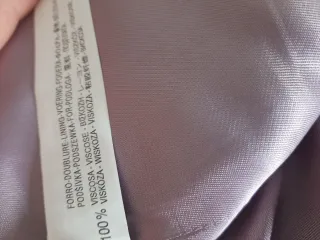 Traje Zara Lana y Seda gris y morado.