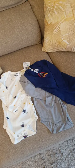 3 Bodies Bebé Menino 86-92cm Novos
