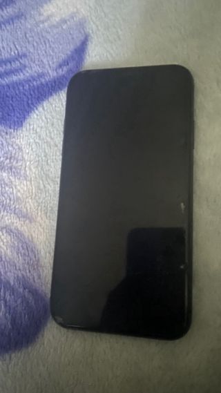 iPhone 11 de 65gb bateria 61 pantalla rota