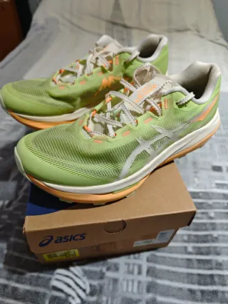 Asics Fuji Speed 4 T42'5 Verde/Naranja