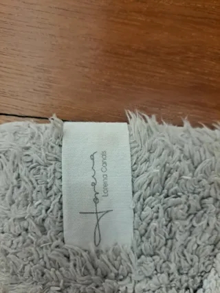 Alfombra infantil estrellas Lorena Canals