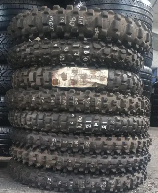 LOTE NEUMATICOS DE MOTO Y QUAD TODAS LAS MEDIDAS