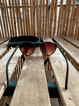 Gafas de sol Komono negras y marrones