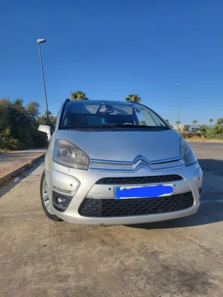 Citroen Grand C4 Picasso 2011