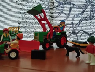 PLAYMOBIL TRACTOR !!