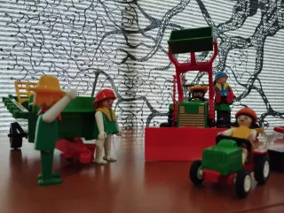PLAYMOBIL TRACTOR !!