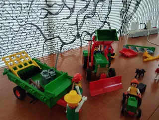 PLAYMOBIL TRACTOR !!