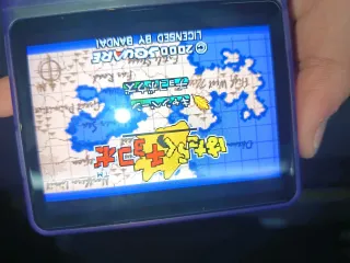 Consola de videojuegos púrpura