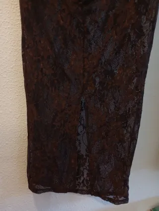 Falda maxi marrón con encaje