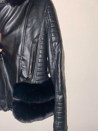 Chaqueta cuero negra con pelo