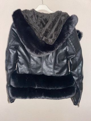 Chaqueta cuero negra con pelo