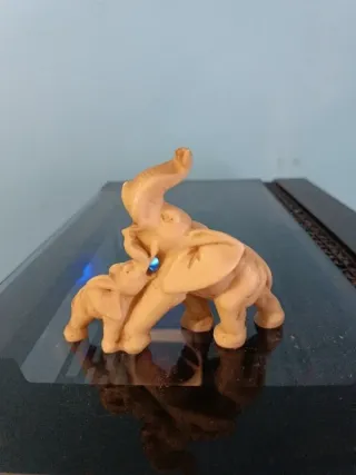 Pareja de Elefantes de Resina