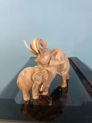 Pareja de Elefantes de Resina