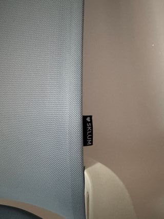 Silla de oficina Sklum azul con ruedas