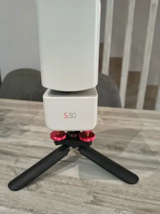 Telescopio ZWO Seestar S30 + nivelador