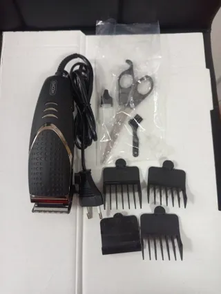 Máquina Cortapelo Eléctrica Negra y Plateada